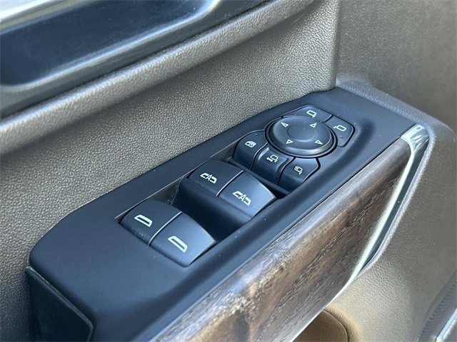 Used 2020 GMC Sierra 3500 Denali w/ Denali Ultimate Package image 31