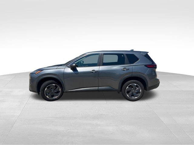 Used 2025 Nissan Rogue SV AWD/4WD image 3