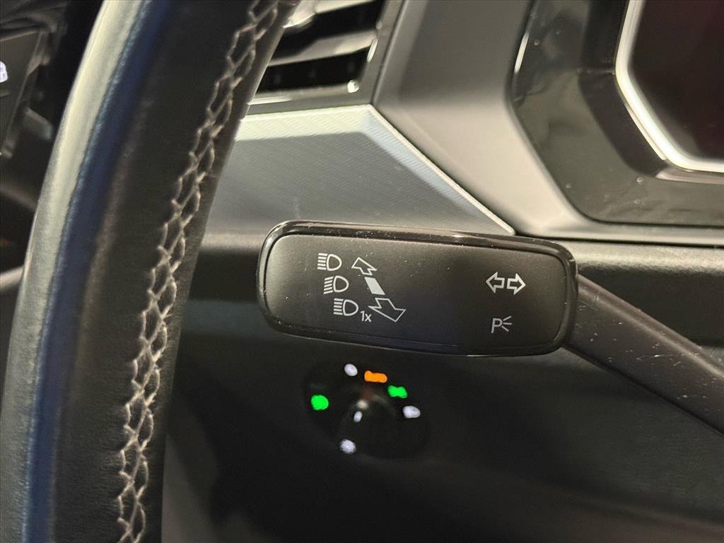 Used 2020 Volkswagen Jetta R-Line w/ R-Line Cold Weather Package image 23