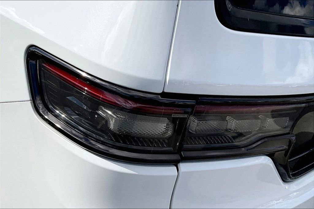 Used 2024 Jeep Grand Wagoneer L Series II w/ Quick Order Packagew 28T image 29