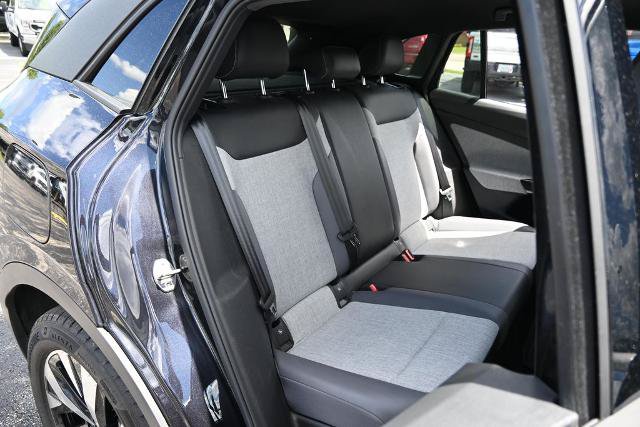Used 2023 Volkswagen ID.4 Pro AWD/4WD image 23