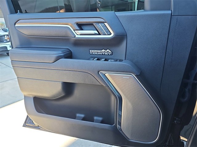 Used 2025 Chevrolet Silverado 1500 High Country image 27