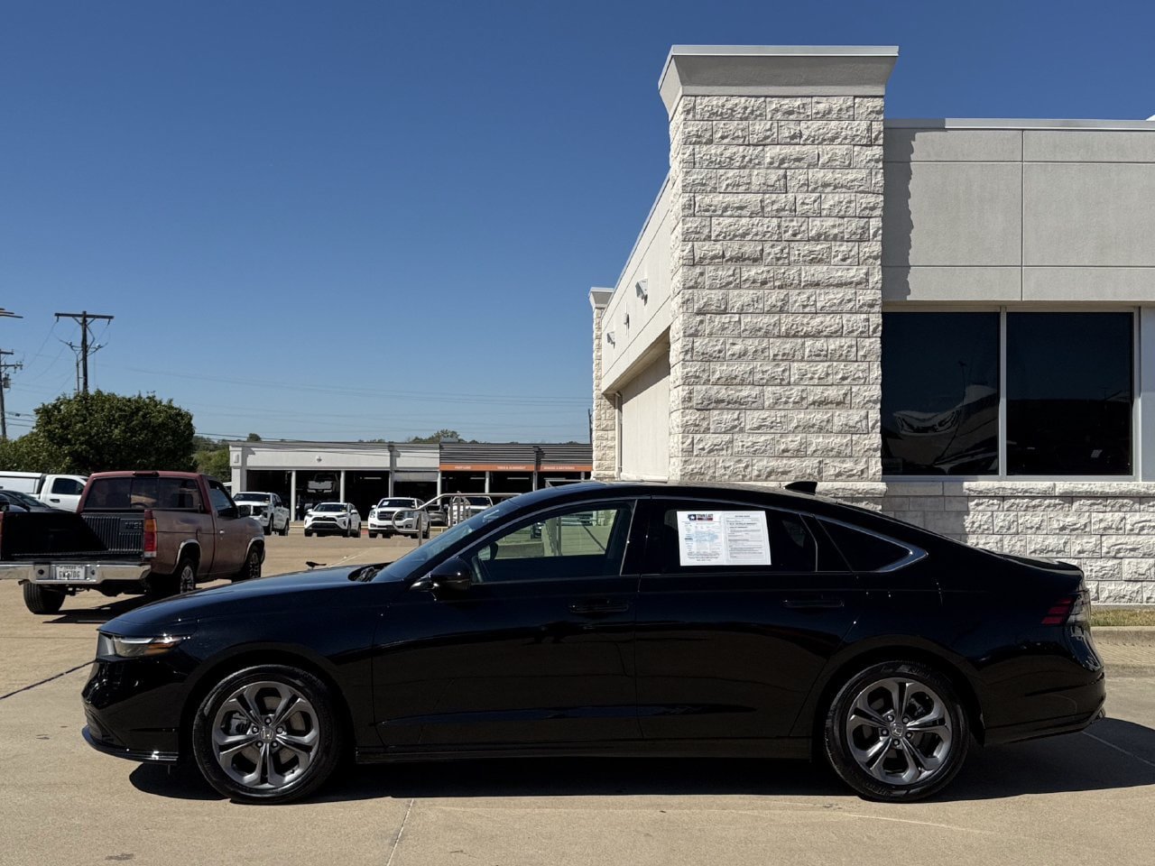 Used 2025 Honda Accord EX-L image 3