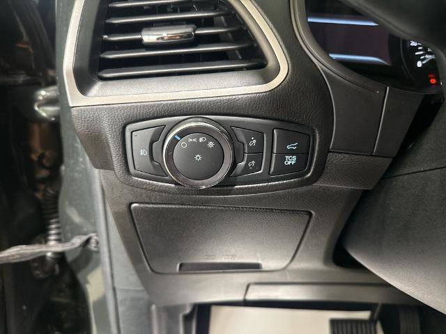 Certified 2022 Ford Edge SEL w/ Convenience Package AWD/4WD image 12