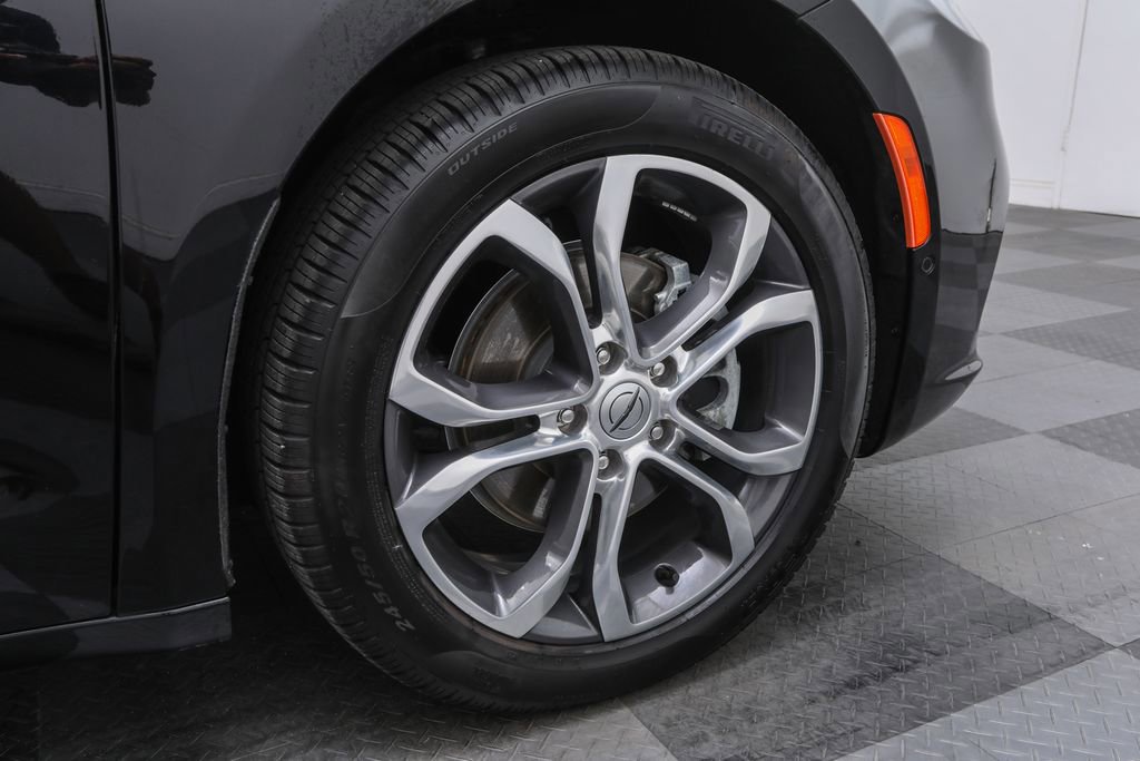 Used 2024 Chrysler Pacifica Pinnacle w/ Trailer Tow Group image 12