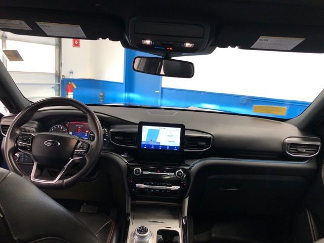 Certified 2022 Ford Explorer ST-Line w/ Class IV Trailer Tow Package image 15