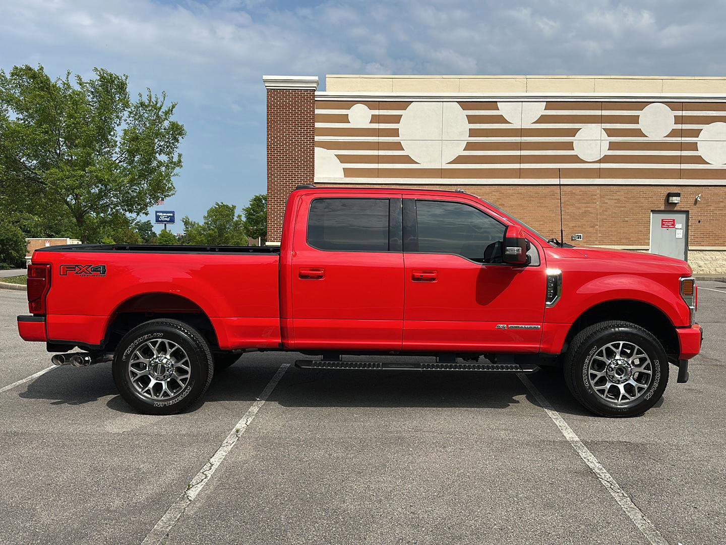 Certified 2022 Ford F250 Lariat w/ Lariat Ultimate Package AWD/4WD image 6