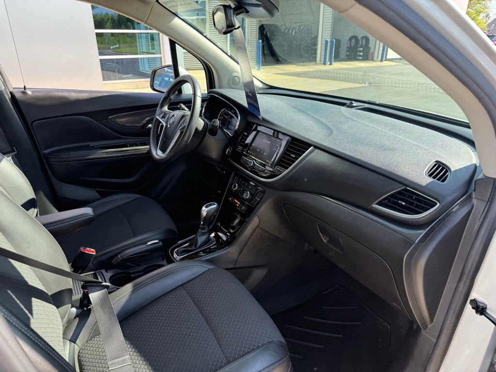 Used 2022 Buick Encore Preferred w/ Safety Package AWD/4WD image 13