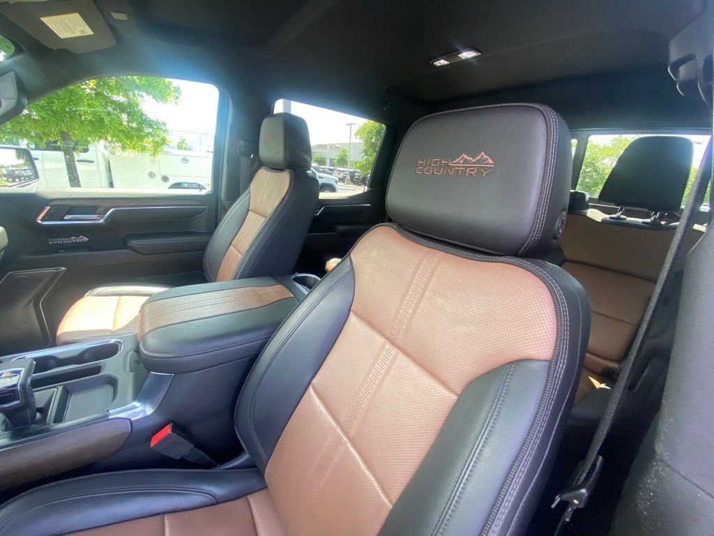 Used 2023 Chevrolet Silverado 1500 High Country w/ Technology Package AWD/4WD image 21