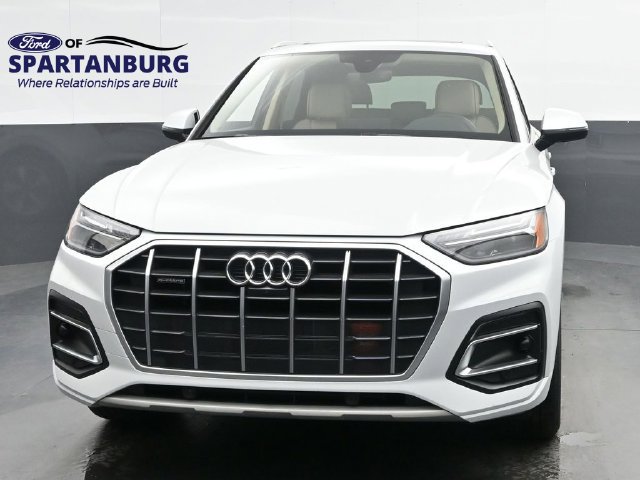 Used 2025 Audi Q5 2.0T Premium Plus w/ Premium Plus Package AWD/4WD image 3