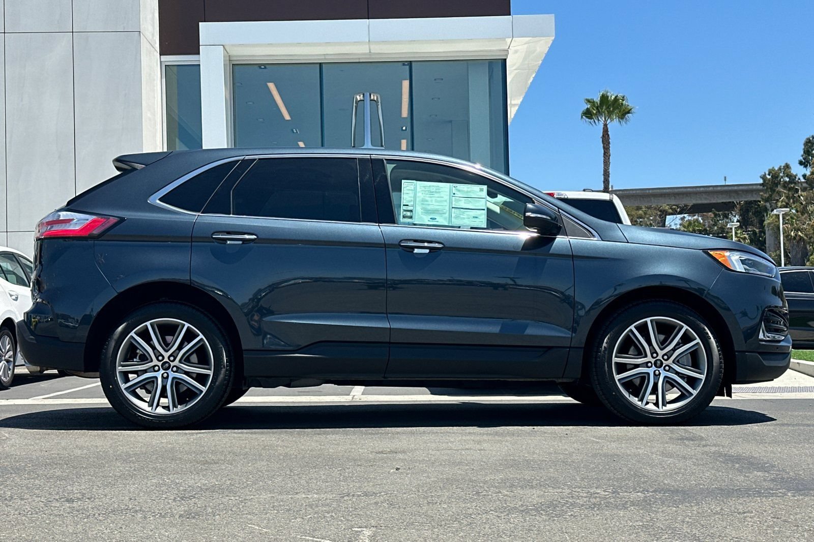 Certified 2024 Ford Edge Titanium w/ Equipment Group 301A AWD/4WD image 2