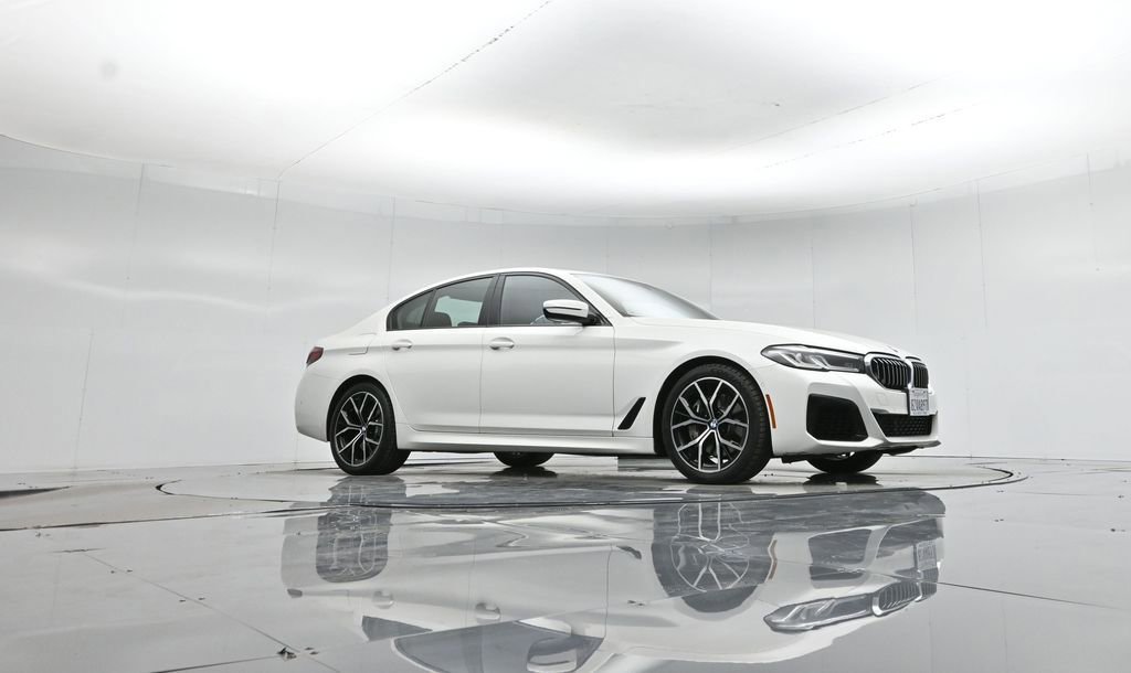 Used 2022 BMW 540i 540i w/ Executive Package image 2