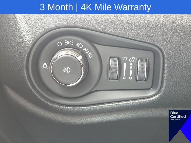 Used 2021 Jeep Renegade Latitude w/ Convenience Group AWD/4WD image 25