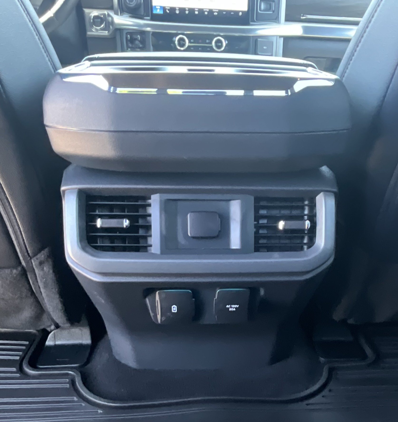 Certified 2025 Ford F150 Lariat w/ Equipment Group 501A Mid AWD/4WD image 19