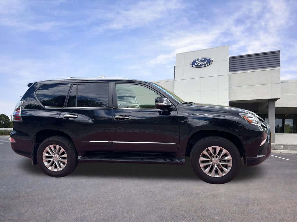 Used 2019 Lexus GX 460 Premium w/ Premium Package AWD/4WD image 11
