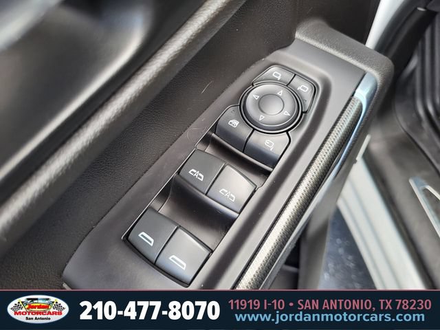 Used 2021 GMC Sierra 1500 AT4 w/ AT4 Value Package AWD/4WD image 18