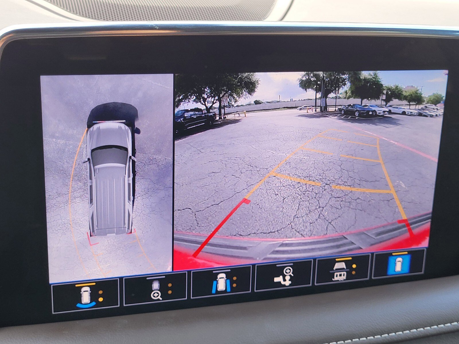 Used 2021 Chevrolet Tahoe High Country image 22