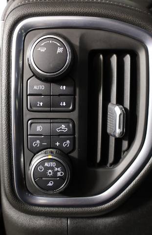Used 2019 Chevrolet Silverado 1500 LTZ w/ LTZ Plus Package AWD/4WD image 18