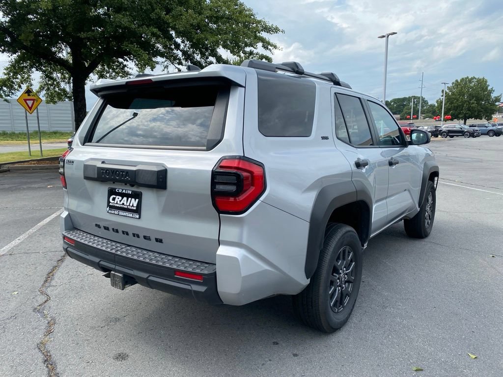Used 2025 Toyota 4Runner SR5 AWD/4WD image 7
