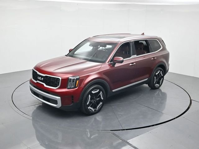 Used 2023 Kia Telluride EX w/ EX Captain's Chair Package FWD image 42