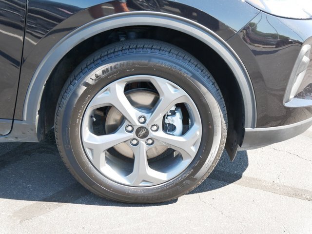 Certified 2025 Ford Escape ST-Line AWD/4WD image 6