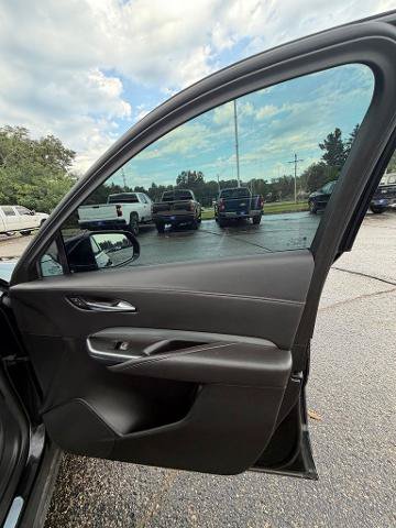 Used 2019 Cadillac XT4 Premium Luxury AWD/4WD image 19