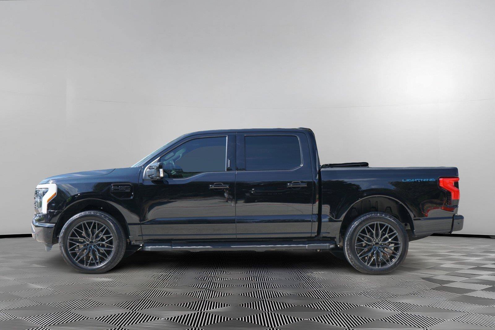 Certified 2023 Ford F150 Lightning Platinum AWD/4WD image 7