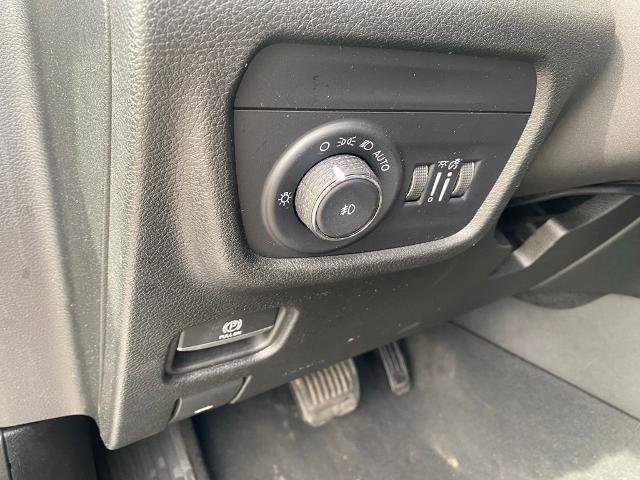 Used 2023 Jeep Grand Cherokee L Limited image 17