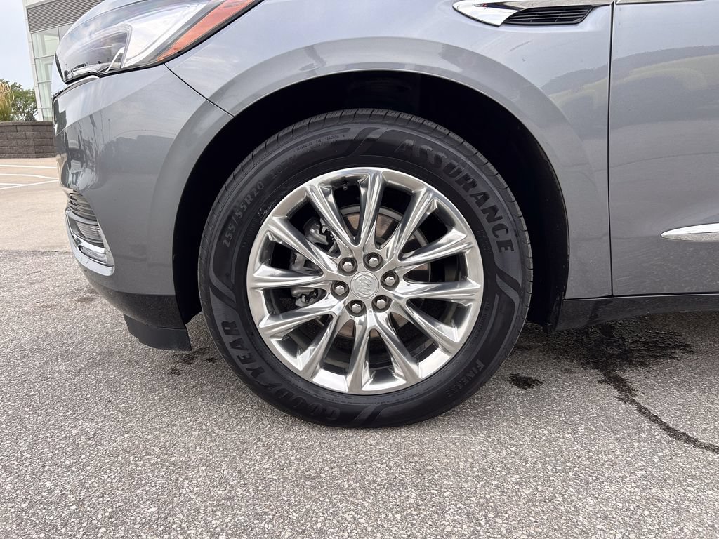 Used 2021 Buick Enclave Premium w/ Sun and Sites Package AWD/4WD image 41