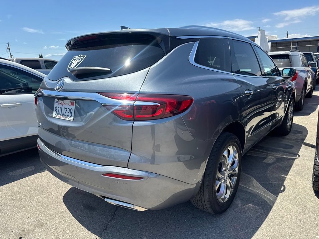 Used 2020 Buick Enclave Avenir w/ Avenir Technology Package FWD image 5