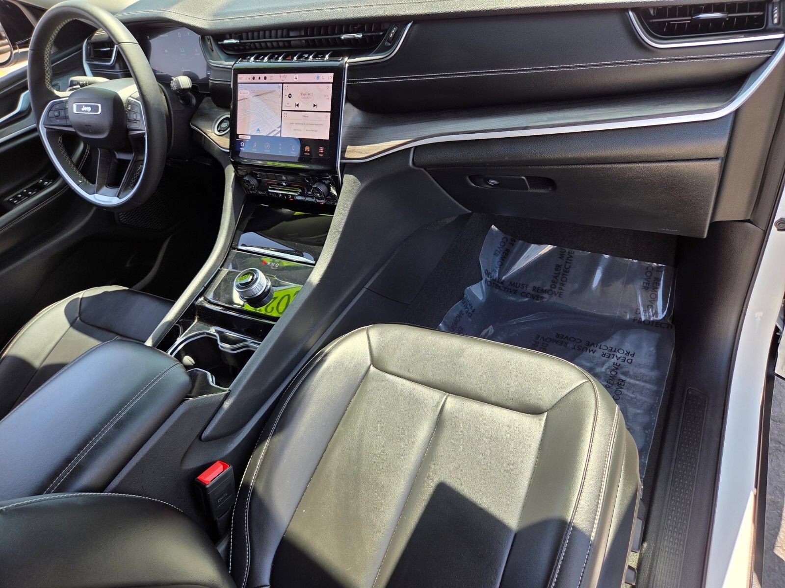 Used 2023 Jeep Grand Cherokee Limited RWD image 16