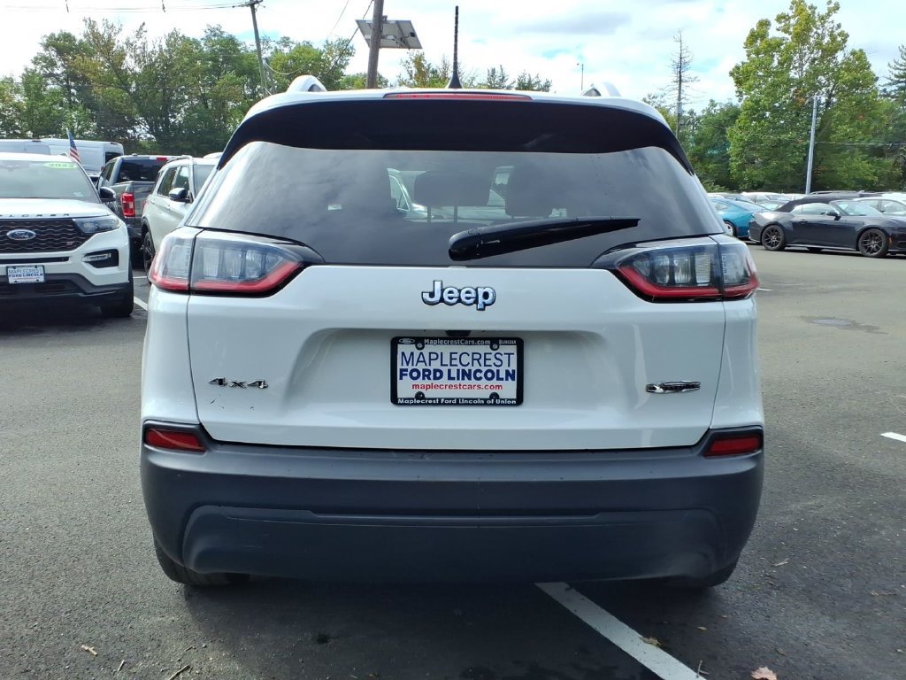 Used 2019 Jeep Cherokee Latitude Plus w/ Comfort/Convenience Group AWD/4WD image 20