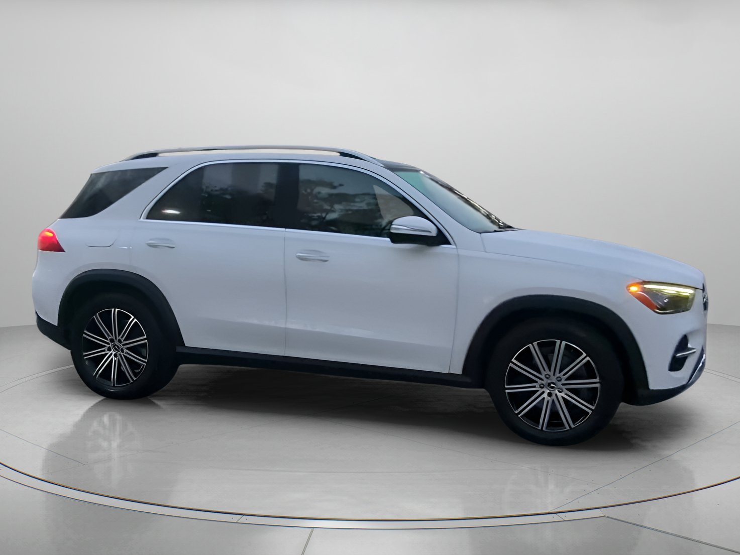 Used 2024 Mercedes-Benz GLE 350 4MATIC image 34