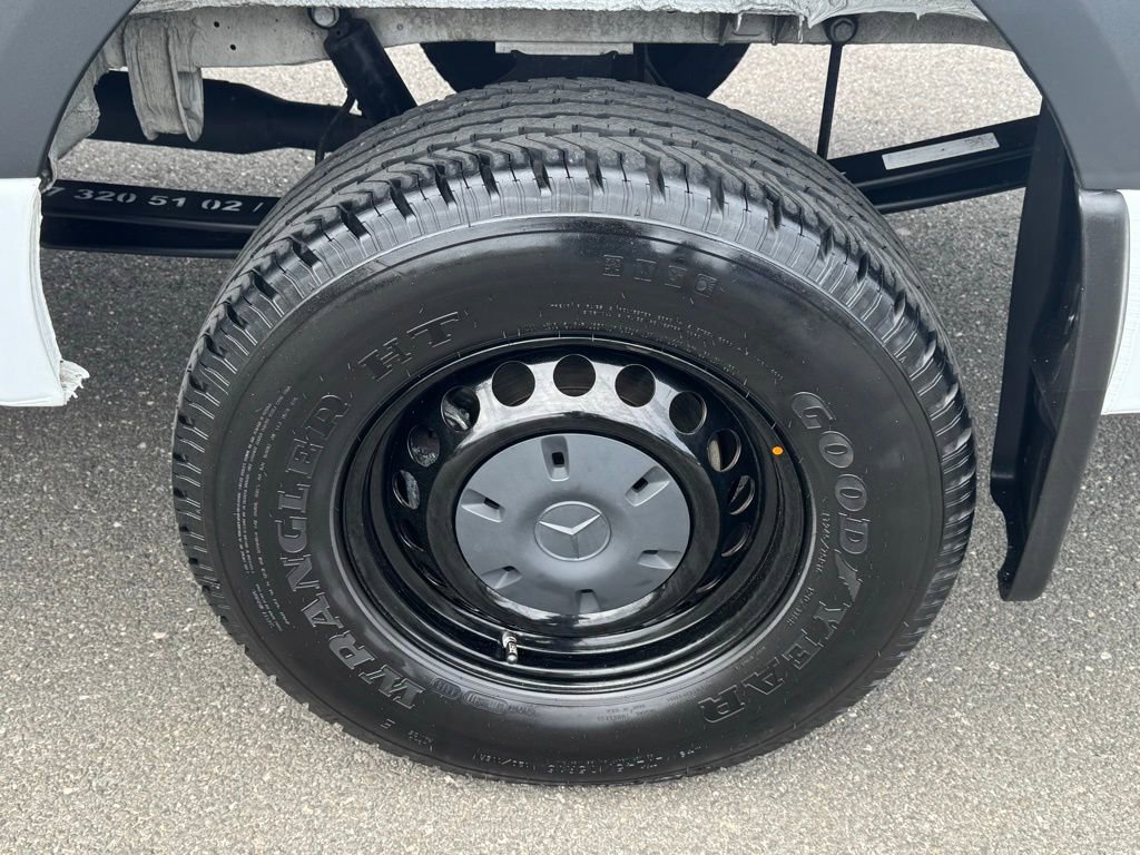 Used 2023 Mercedes-Benz Sprinter 2500 image 7