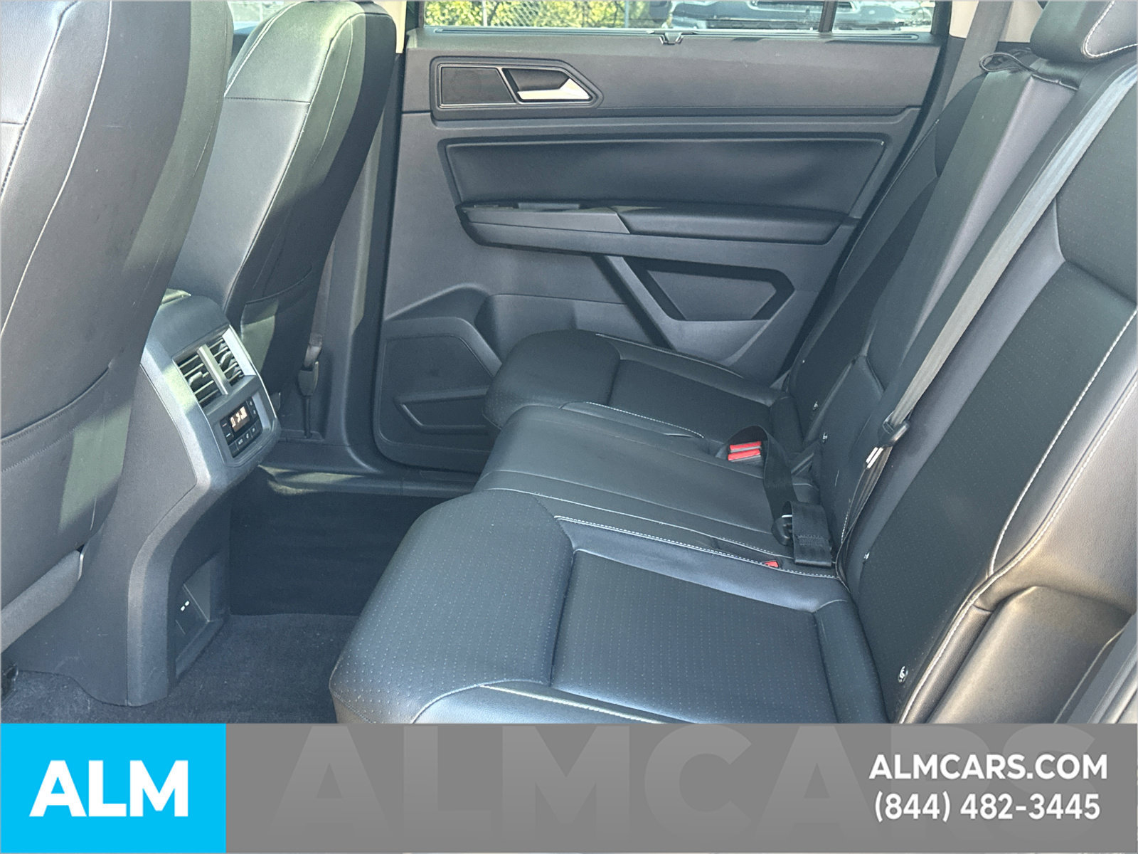 Used 2021 Volkswagen Atlas SE w/ Panoramic Sunroof Package FWD image 24