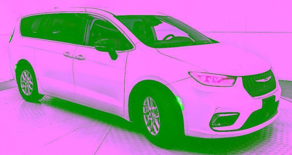 Used 2024 Chrysler Pacifica Touring-L FWD image 1