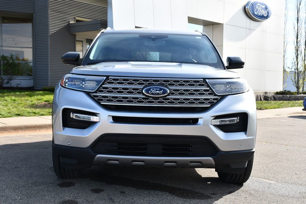Certified 2024 Ford Explorer Limited AWD/4WD image 10