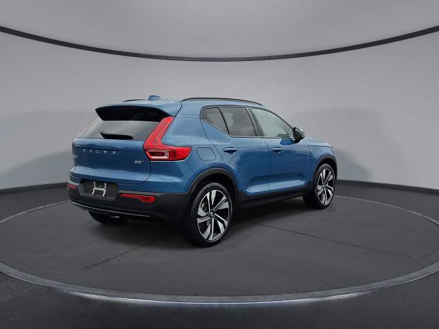 Used 2025 Volvo XC40 B5 Ultra w/ Climate Package AWD/4WD image 8