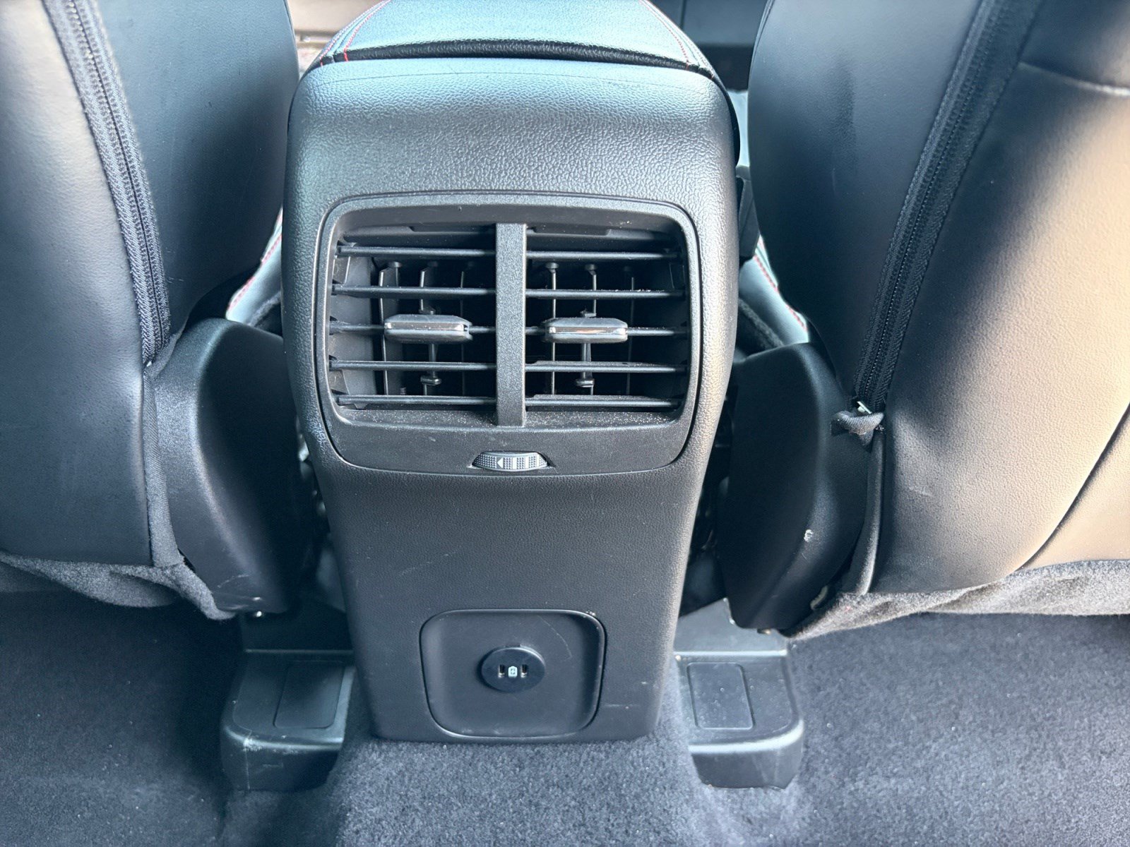 Certified 2025 Ford Escape ST-Line AWD/4WD image 26