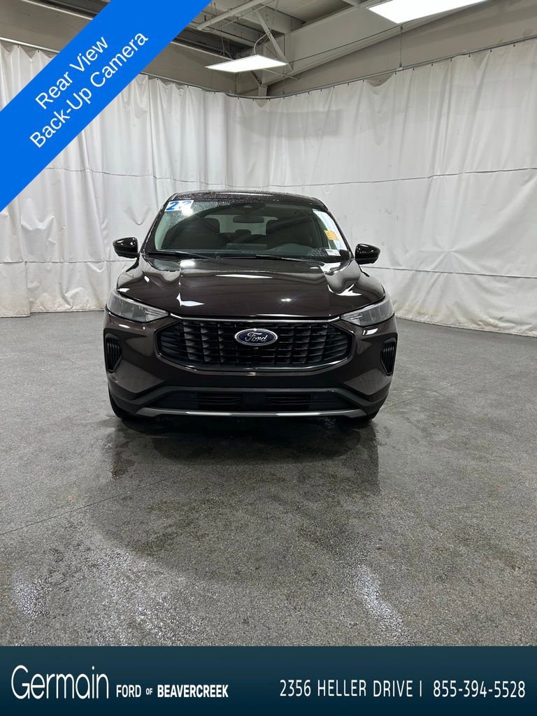 Certified 2023 Ford Escape Active w/ Tech Pack #2 image 3