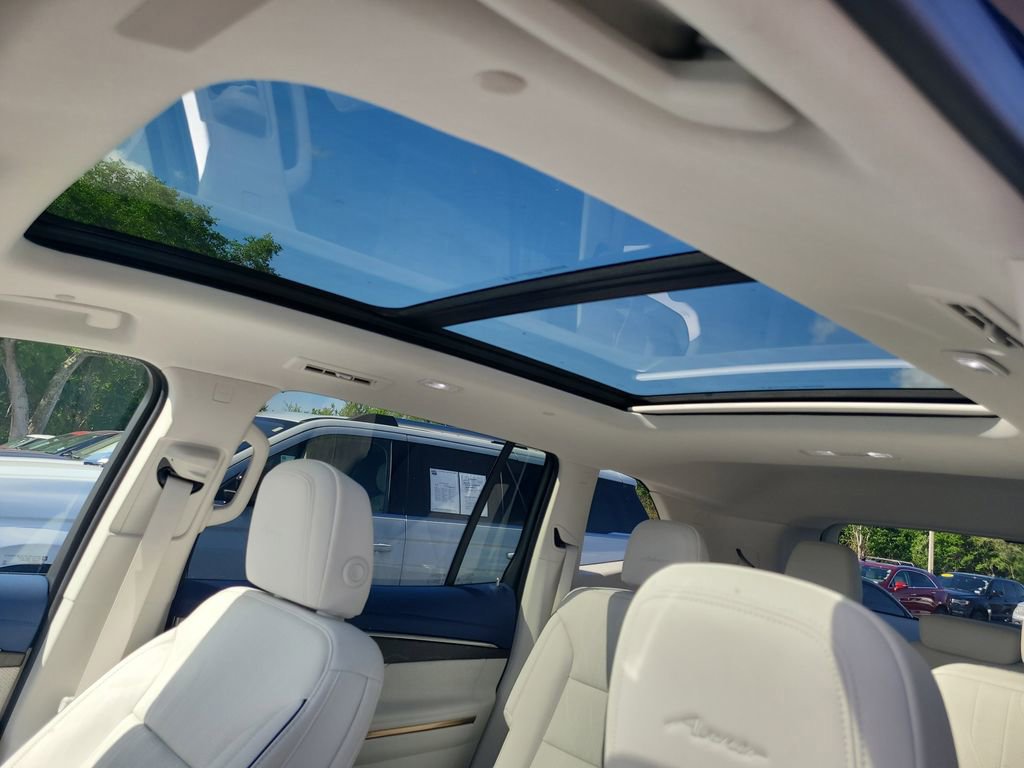 Used 2026 Buick Enclave Avenir w/ Super Cruise Package FWD image 22