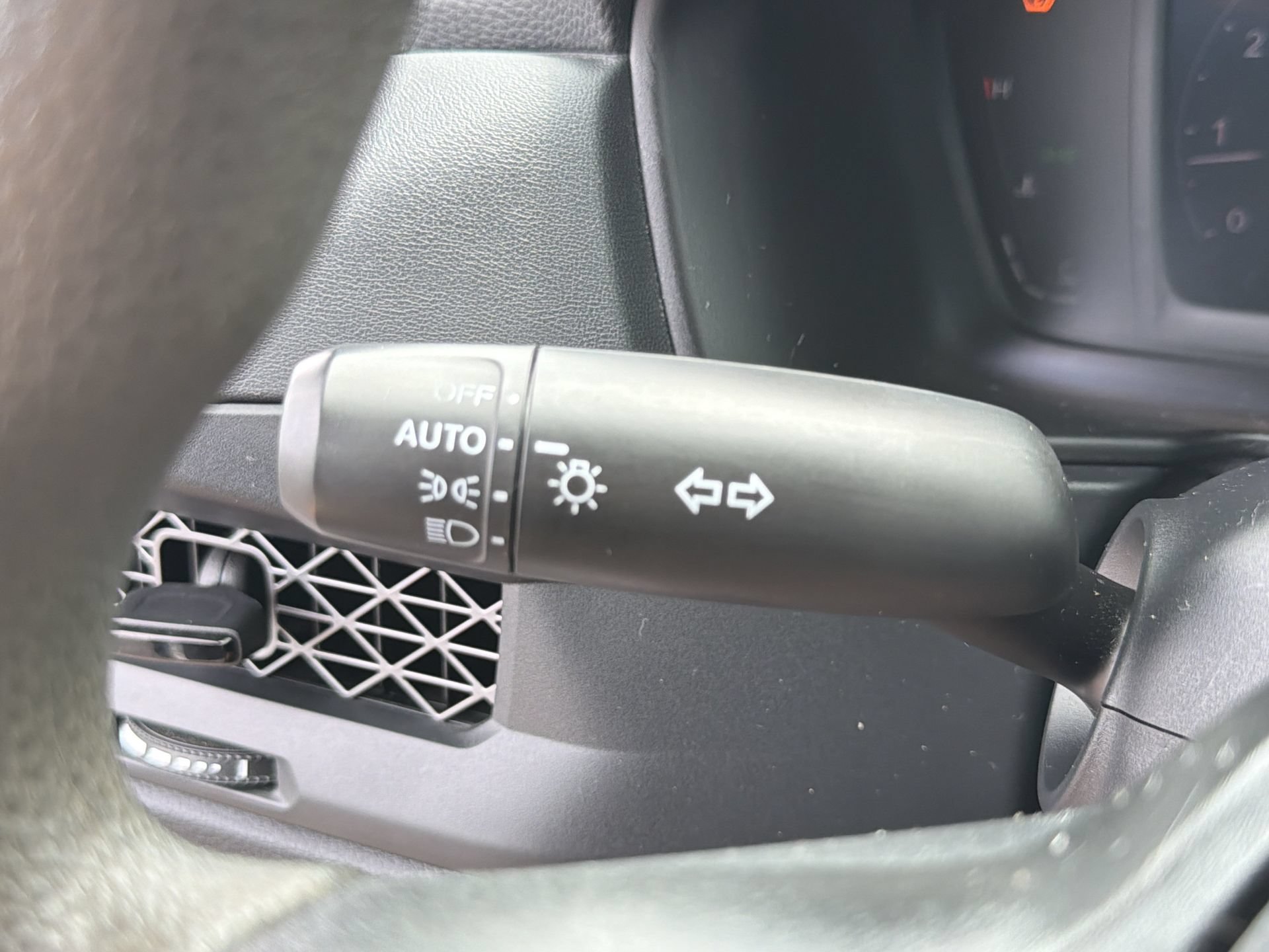 Used 2025 Honda Accord LX image 15