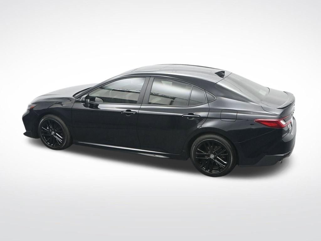 Used 2025 Toyota Camry SE w/ Convenience Package FWD image 31