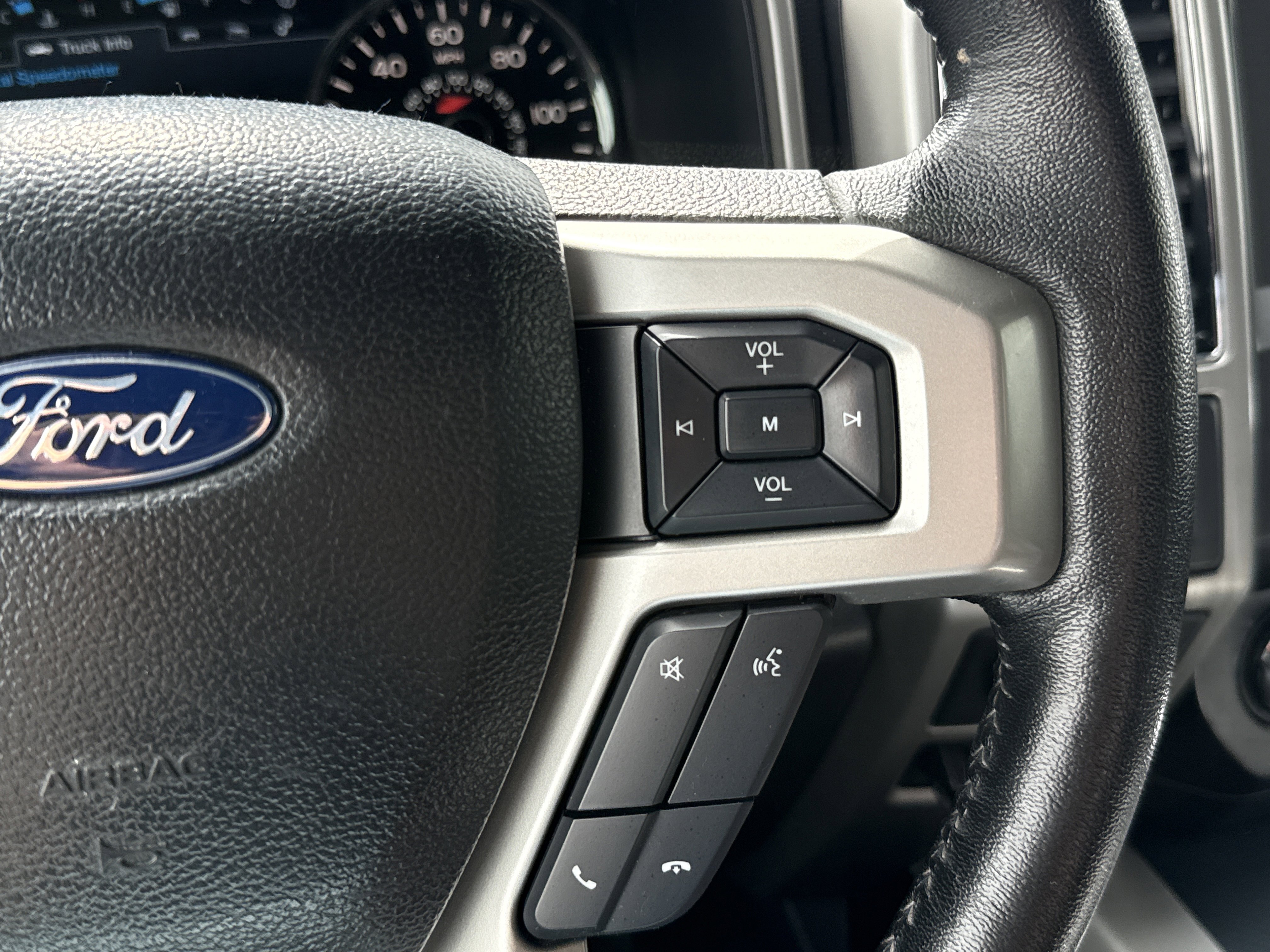 Certified 2018 Ford F150 Lariat image 19