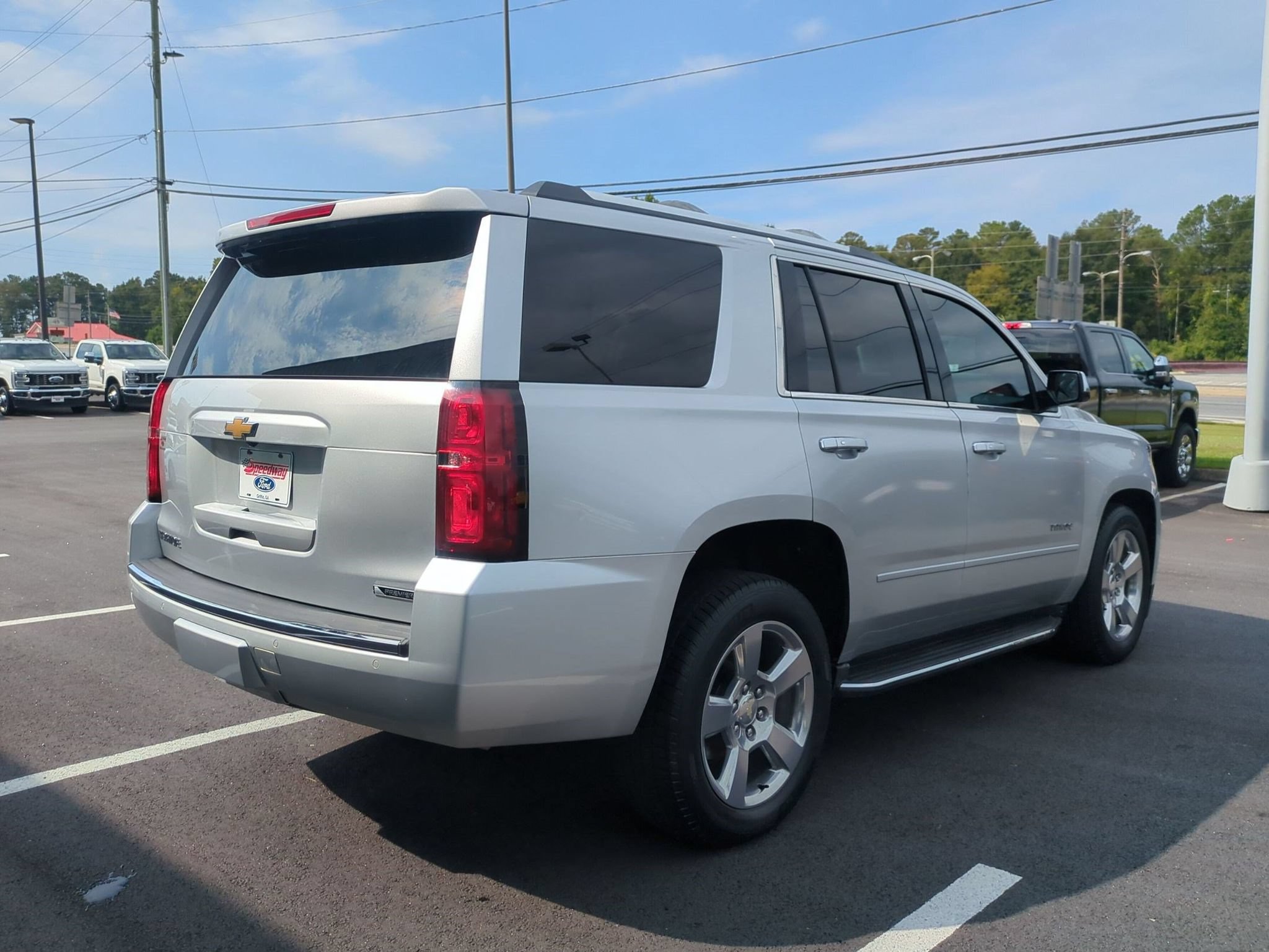 Used 2018 Chevrolet Tahoe Premier RWD image 5
