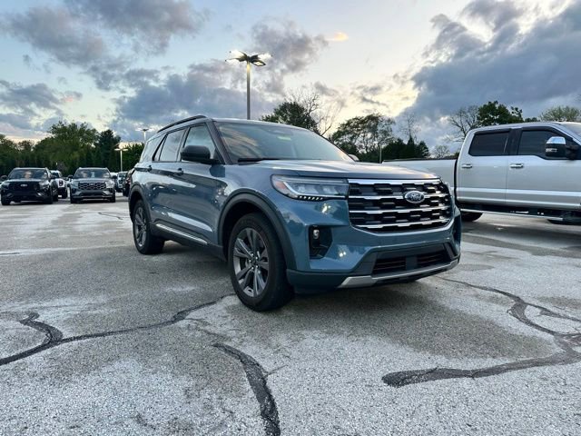 Certified 2025 Ford Explorer Active w/ Active Comfort Package AWD/4WD image 10