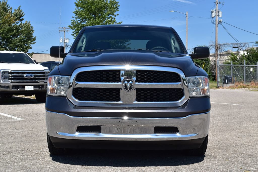 Used 2021 RAM 1500 Classic SLT AWD/4WD image 2