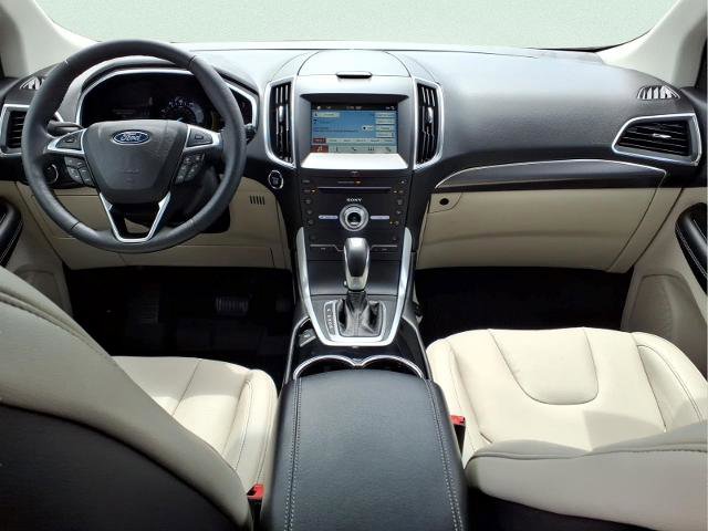 Certified 2018 Ford Edge Titanium w/ Cold Weather Package AWD/4WD image 11