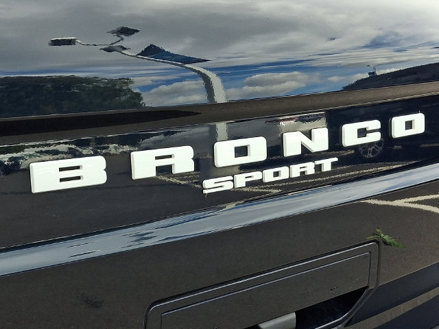 Certified 2023 Ford Bronco Sport Outer Banks w/ Tech Package AWD/4WD image 32