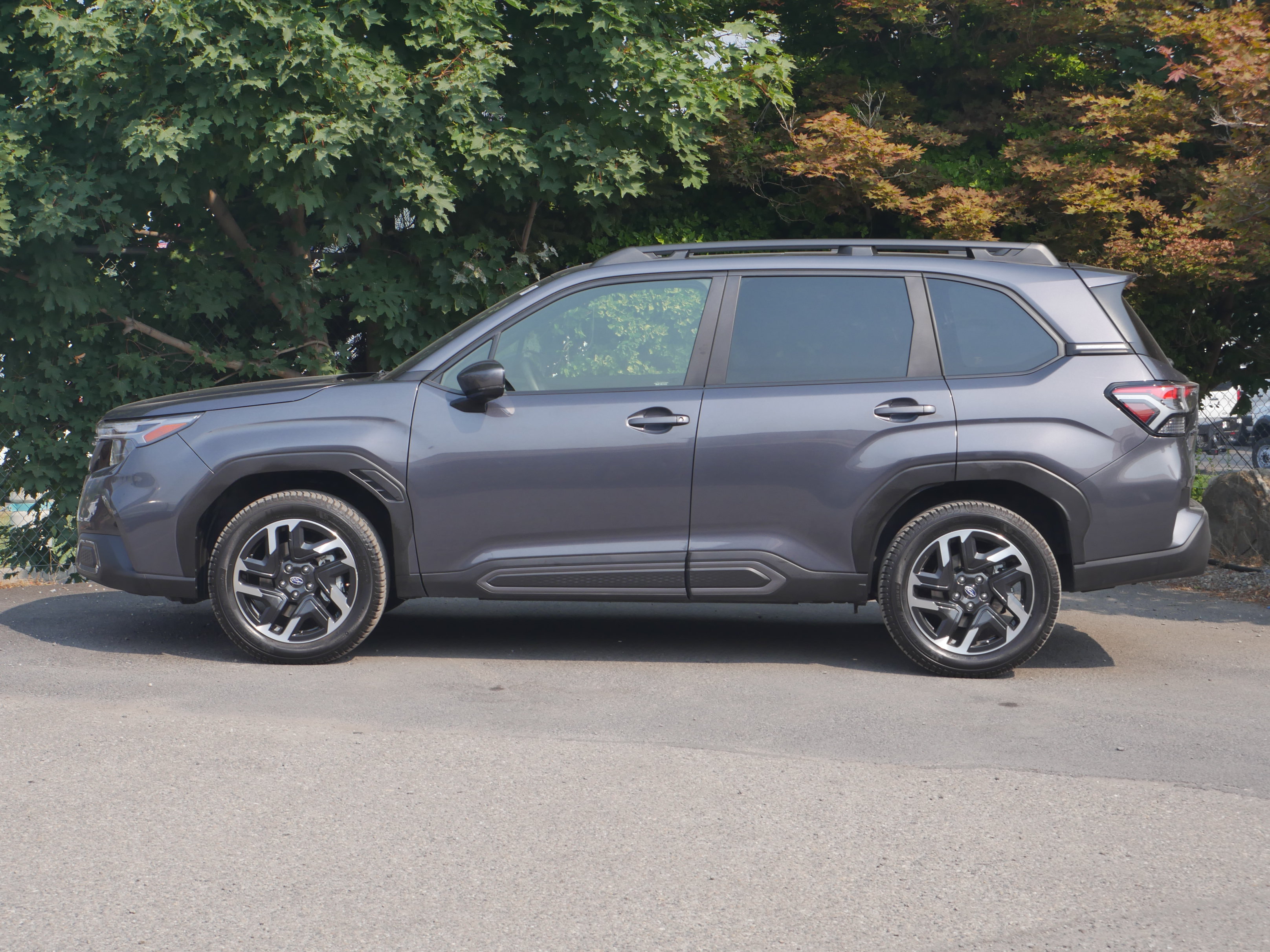 Used 2025 Subaru Forester Limited w/ Popular Package #2 AWD/4WD image 17